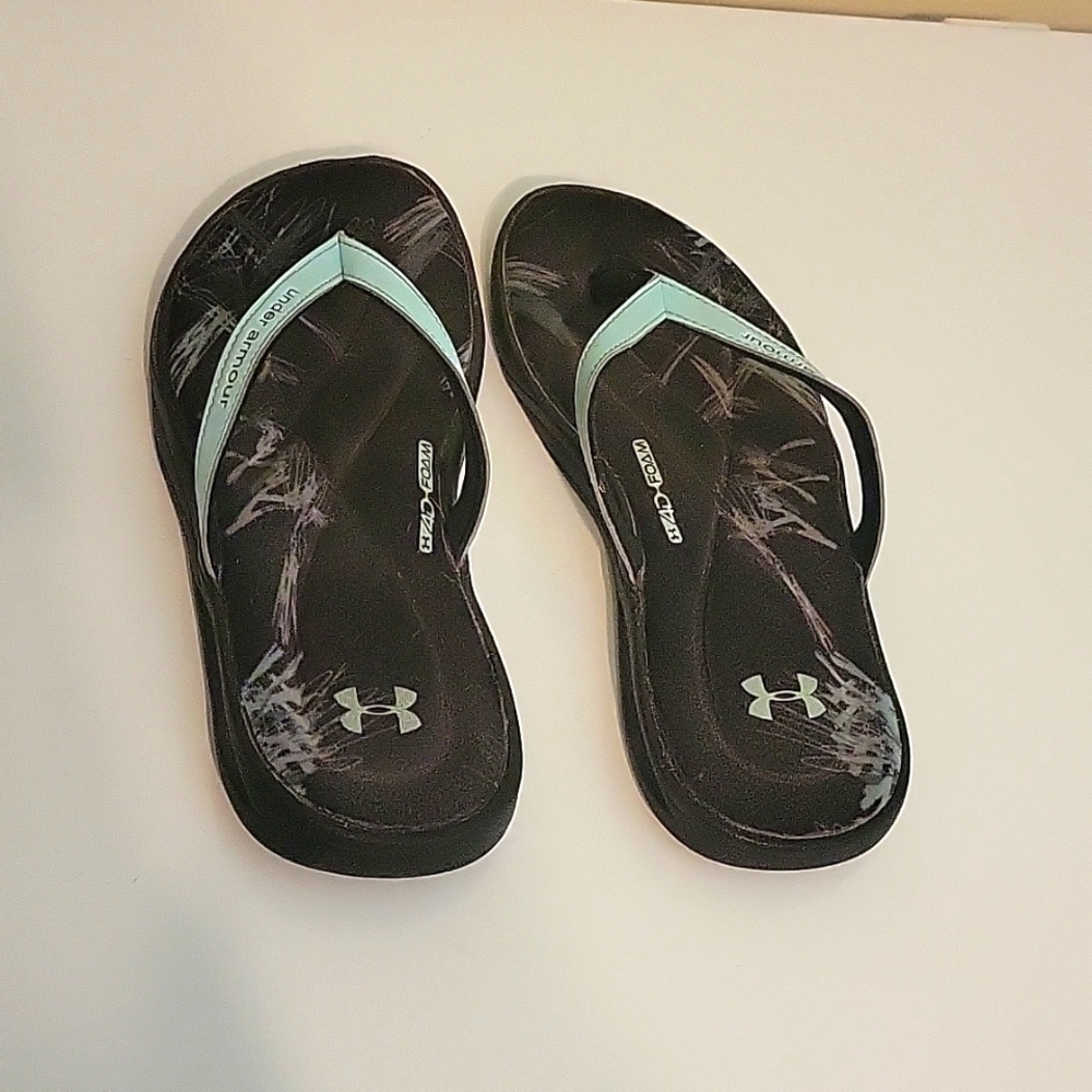 Under Armour Memory Foam Sandal Size 7 - image 1